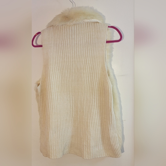 Vanity Faux Fur Sweater Vest - Picture 2 of 3
